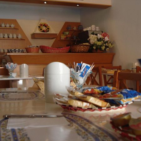 Hotel La Lampara غولفو أرانتْشي المظهر الخارجي الصورة