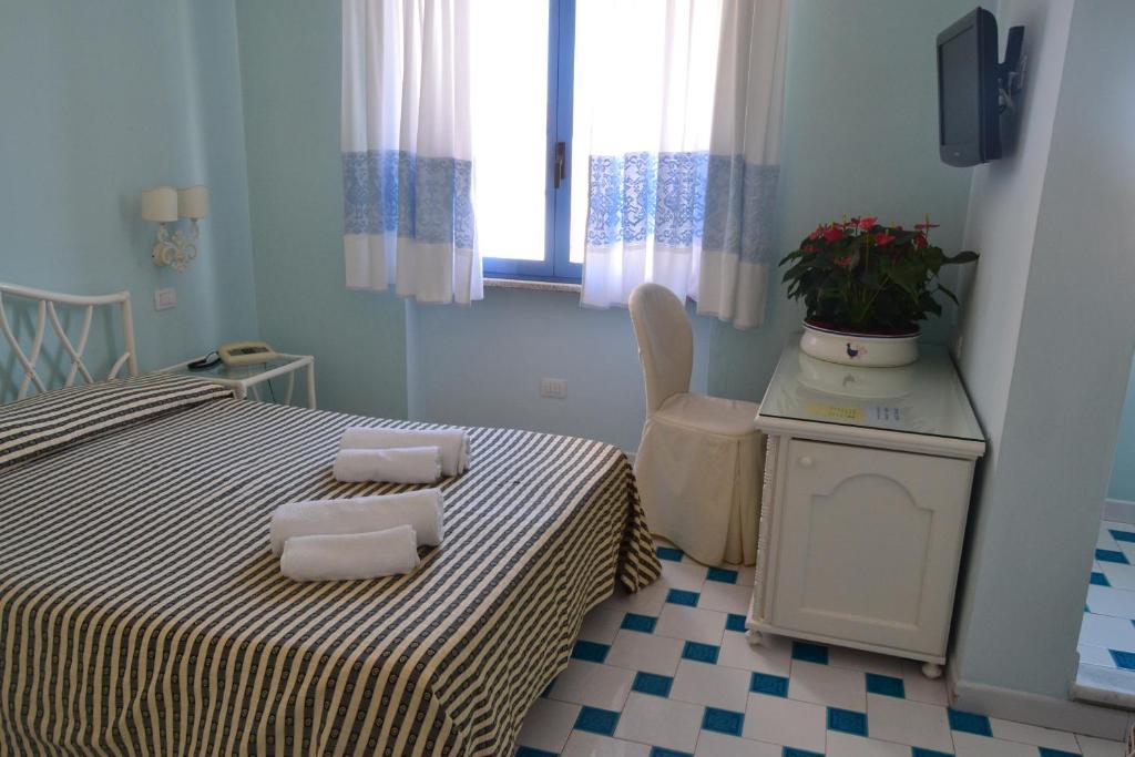 Hotel La Lampara غولفو أرانتْشي الغرفة الصورة